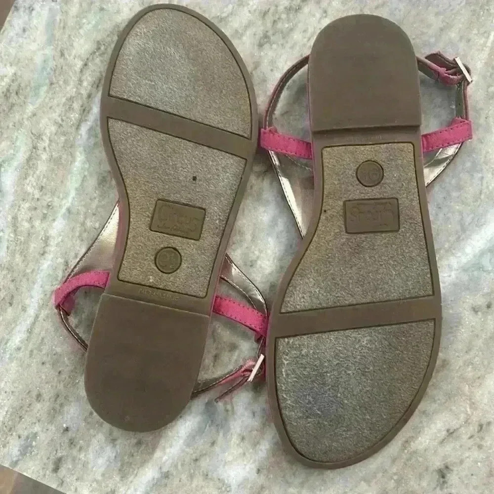 Circus by Sam Edelman sandals thong style hot pink suede. Size 9.5M - Picture 9 of 10
